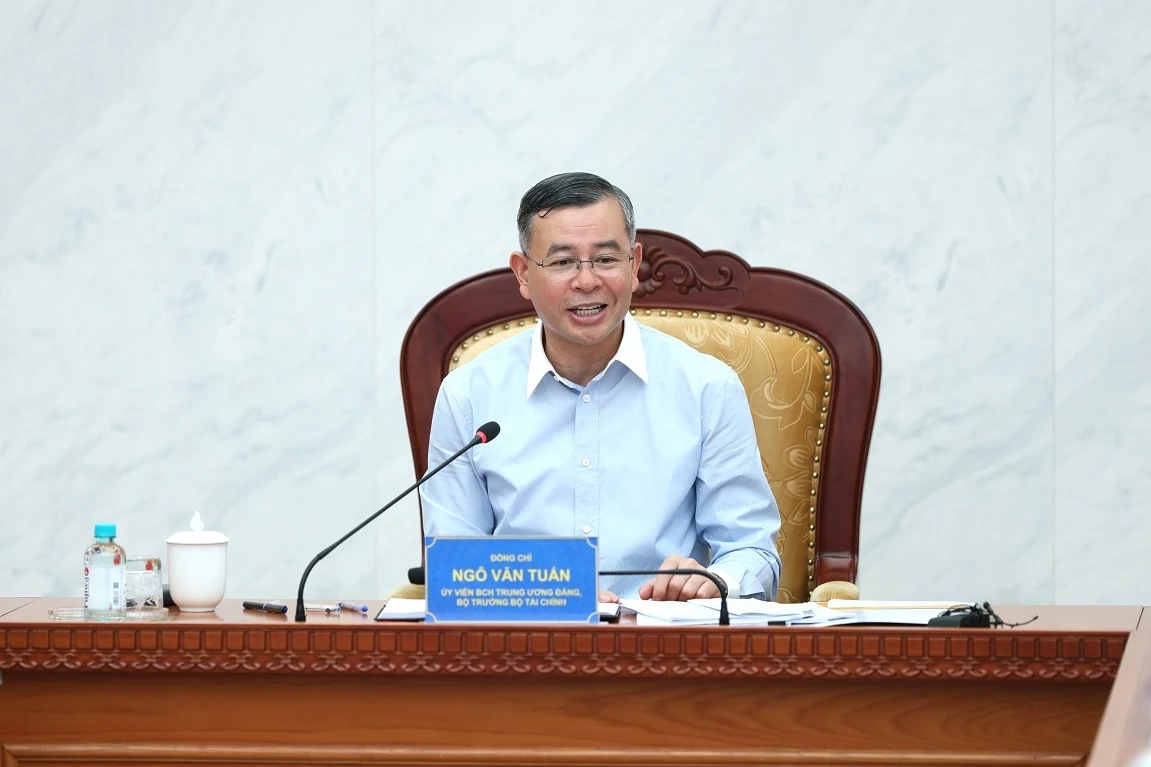 bo truong ngo van tuan tap trung moi giai phap thuc day tang truong 2 con so