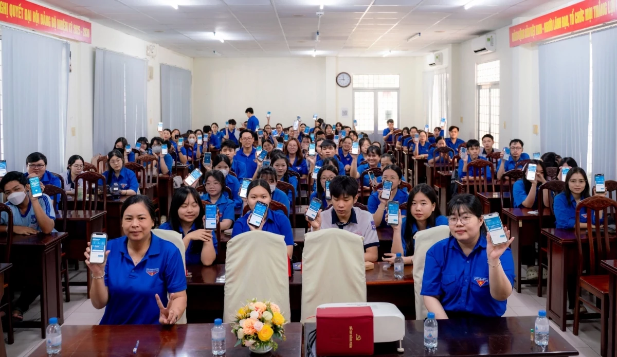 Tuổi trẻ TP. Cần Thơ chung tay đưa chính sách an sinh đến người dân