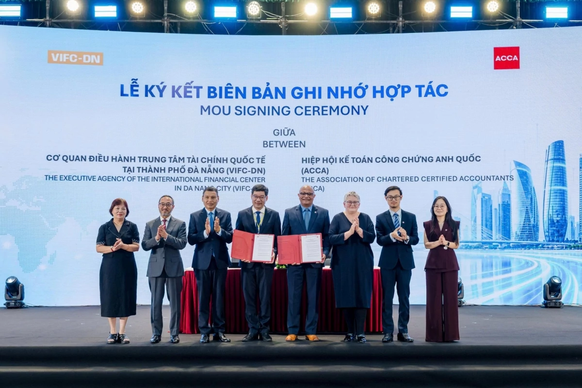 Diễn đàn VIFC-ACCA 2026: Thúc đẩy hoàn thiện khung pháp lý, sản phẩm ưu tiên và cơ hội đầu tư tại Trung tâm Tài chính quốc tế Đà Nẵng Diễn đàn VIFC-ACCA 2026: Thúc đẩy hoàn thiện khung pháp lý, sản phẩm ưu tiên và cơ hội đầu tư tại Trung tâm Tài chính quốc tế Đà Nẵng