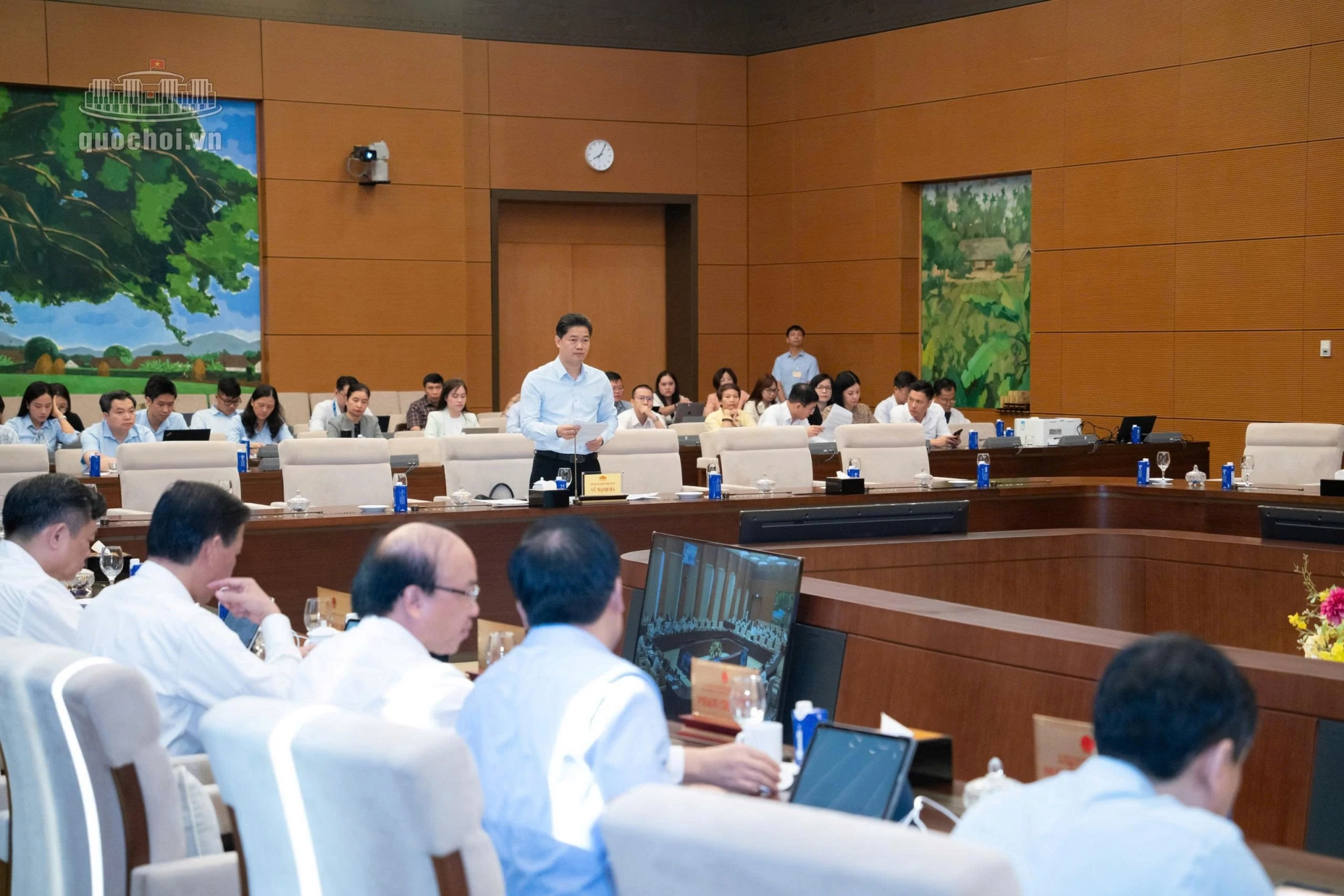 Luật hóa cấm kinh doanh thuốc lá điện tử, thuốc lá nung nóng: Cấm cả sản phẩm, linh kiện Luật hoá cấm kinh doanh thuốc lá điện tử, thuốc lá nung nóng: Cấm cả sản phẩm, linh kiện