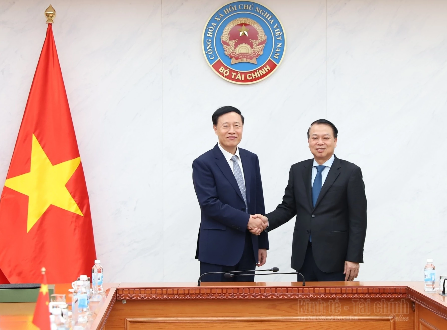 viet nam trung quoc trao doi kinh nghiem phat trien doanh nghiep ngoai nha nuoc