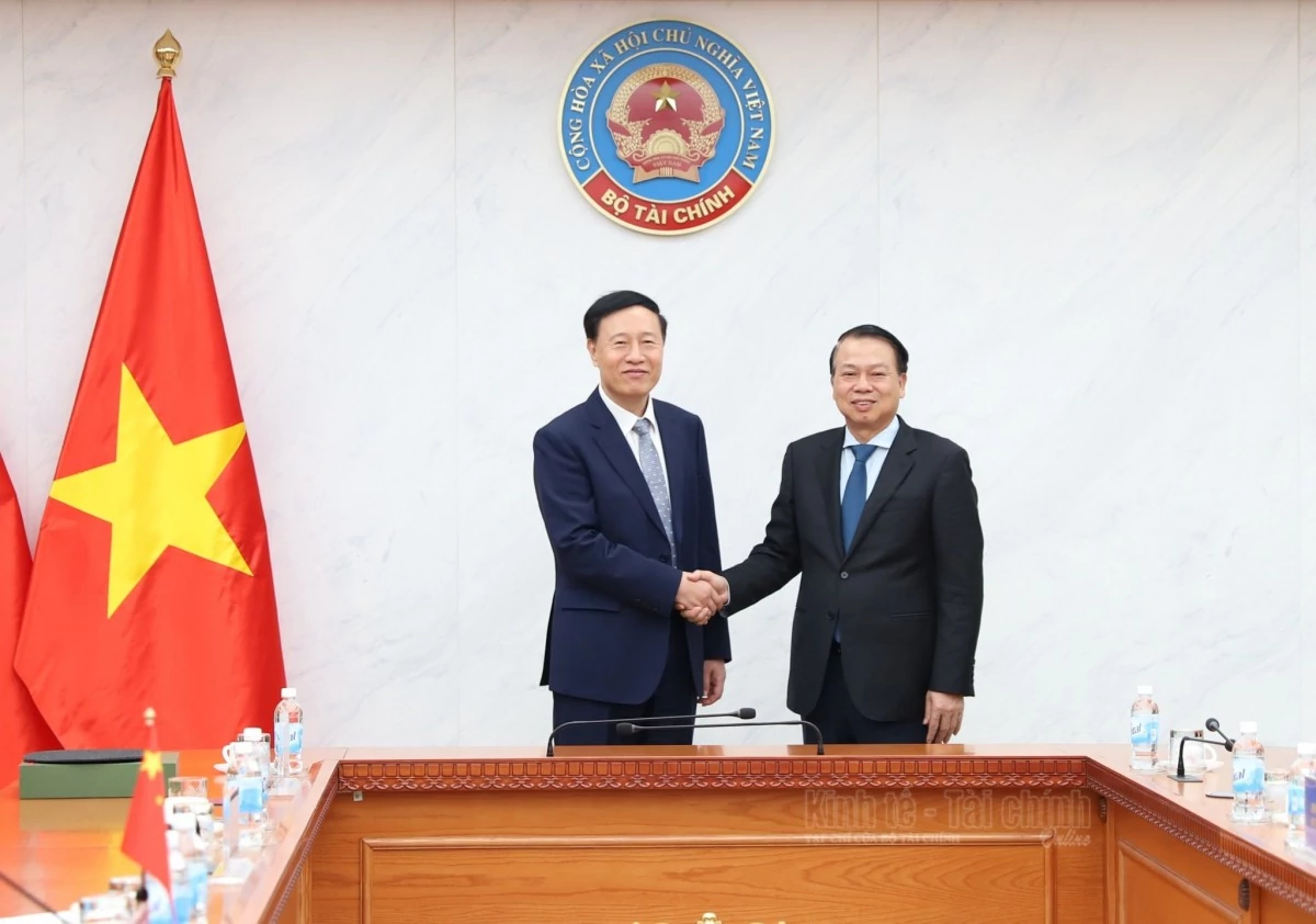 Việt Nam - Trung Quốc trao đổi kinh nghiệm phát triển doanh nghiệp ngoài nhà nước Việt Nam - Trung Quốc trao đổi kinh nghiệm phát triển doanh nghiệp ngoài nhà nước
