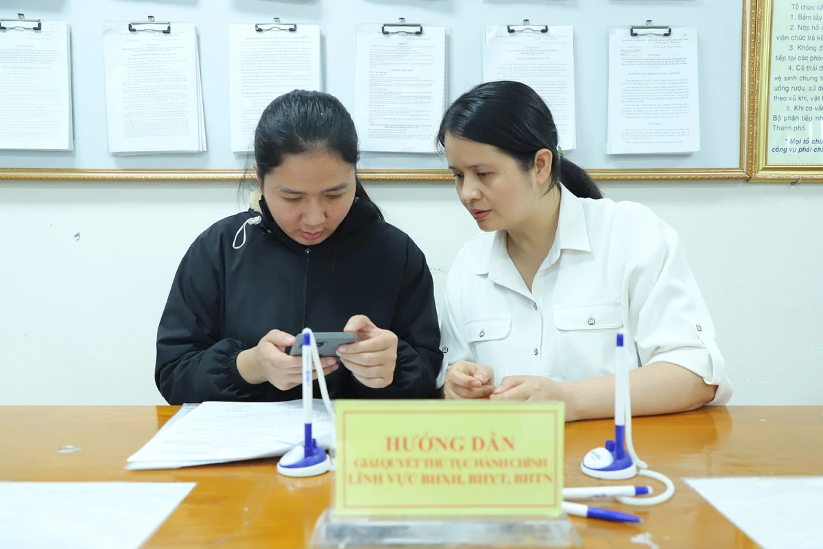 Đưa tiện ích số đến gần hơn với người tham gia bảo hiểm xã hội