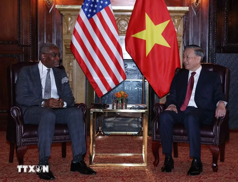 Tổng Bí thư, Chủ tịch nước Tô Lâm tiếp các hạ nghị sĩ Hoa Kỳ Tổng Bí thư, Chủ tịch nước Tô Lâm tiếp các hạ nghị sĩ Hoa Kỳ