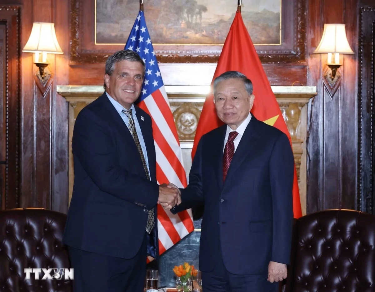 Tổng Bí thư, Chủ tịch nước Tô Lâm tiếp Quyền Giám đốc Cơ quan Thương mại và Phát triển Hoa Kỳ (USTDA) Tổng Bí thư, Chủ tịch nước Tô Lâm tiếp Quyền Giám đốc Cơ quan Thương mại và Phát triển Hoa Kỳ (USTDA)