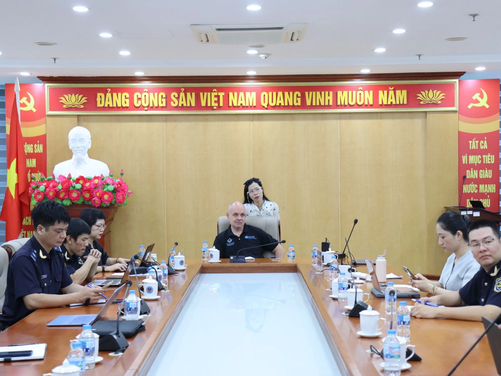 Hải quan khu vực III nâng năng lực chống buôn bán chất thải nguy hại
