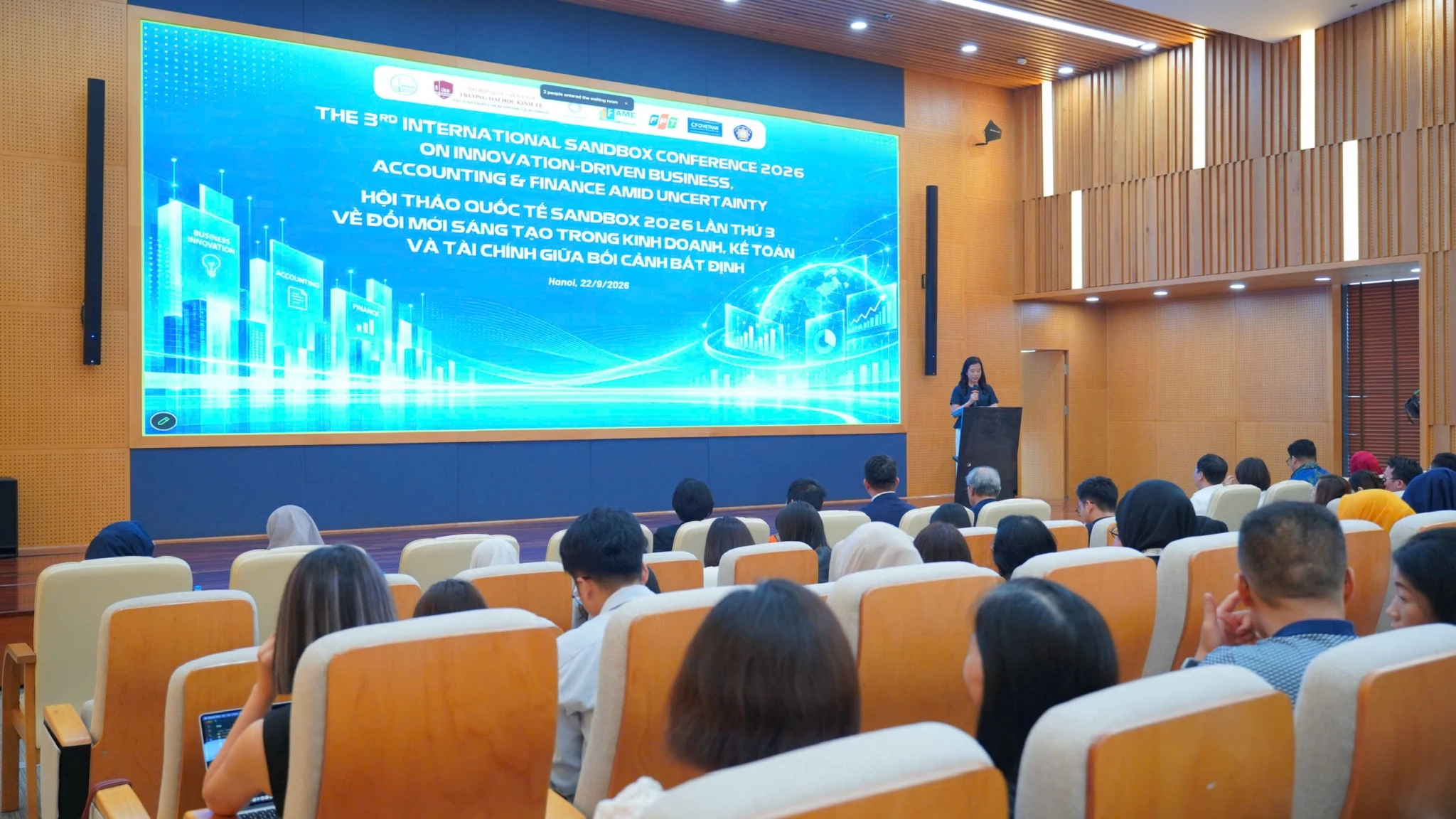 Đổi mới quản trị và chuẩn mực nghề nghiệp trước thách thức từ AI Đổi mới quản trị và chuẩn mực nghề nghiệp trước thách thức từ AI
