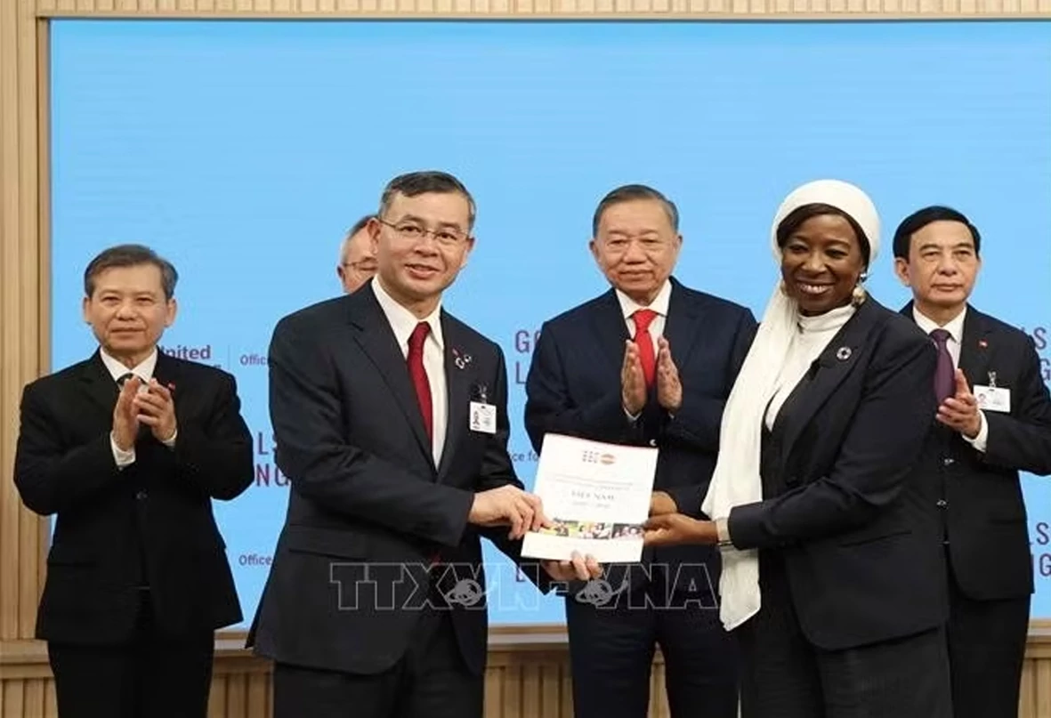 Bộ trưởng Bộ Tài chính tiếp nhận 3 Chương trình hợp tác quốc gia Việt Nam với UNDP, UNICEF và UNFPA Bộ trưởng Bộ Tài chính tiếp nhận 3 Chương trình hợp tác quốc gia Việt Nam với UNDP, UNICEF và UNFPA