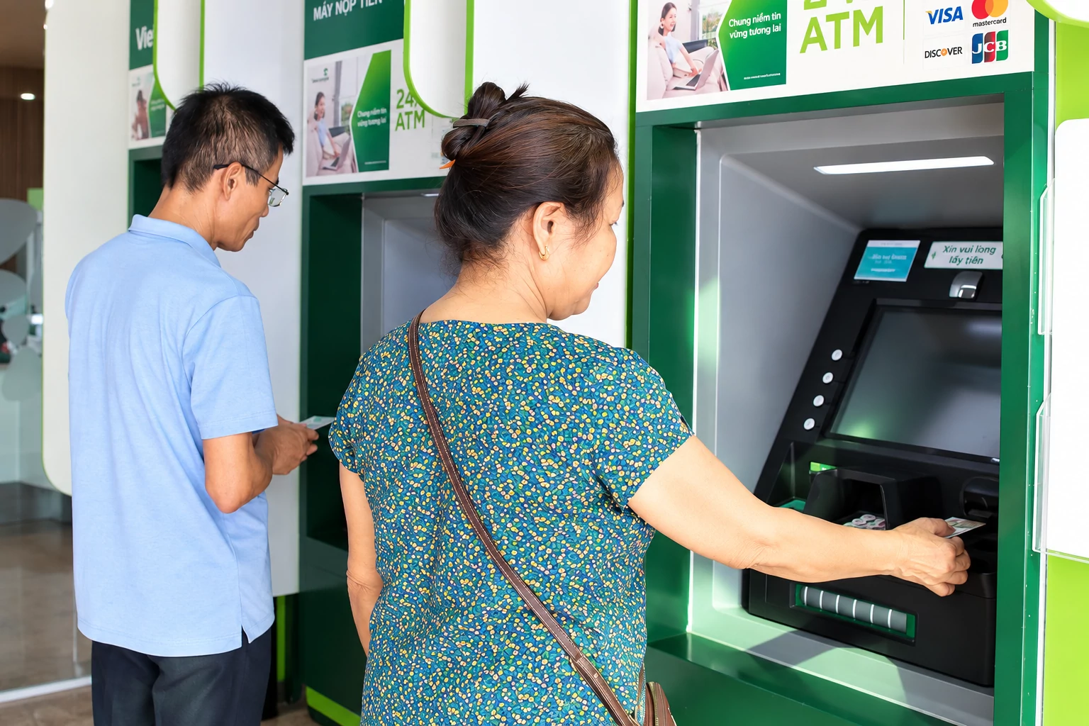 Chuyển đổi số giúp người dân thụ hưởng chính sách an sinh thuận tiện hơn