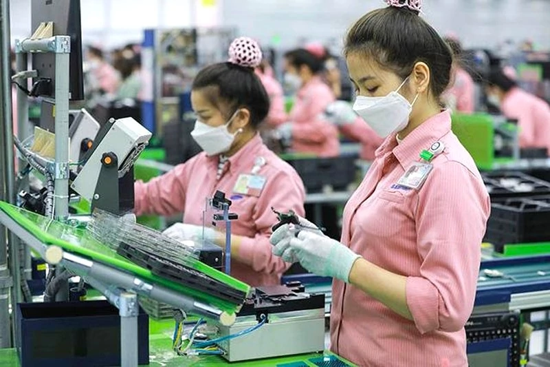 nhóm hàng điện tử, điện thoại và linh kiện 