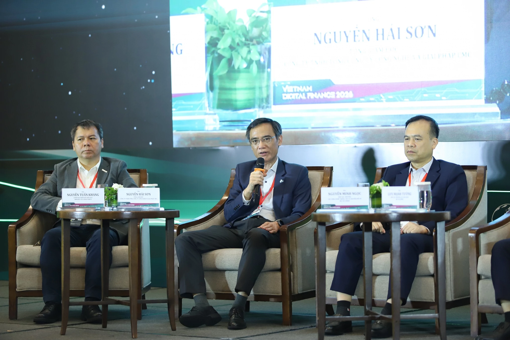 Muốn đi xa với AI, ngành Tài chính phải giải bài toán dữ liệu AI ngành Tài chính