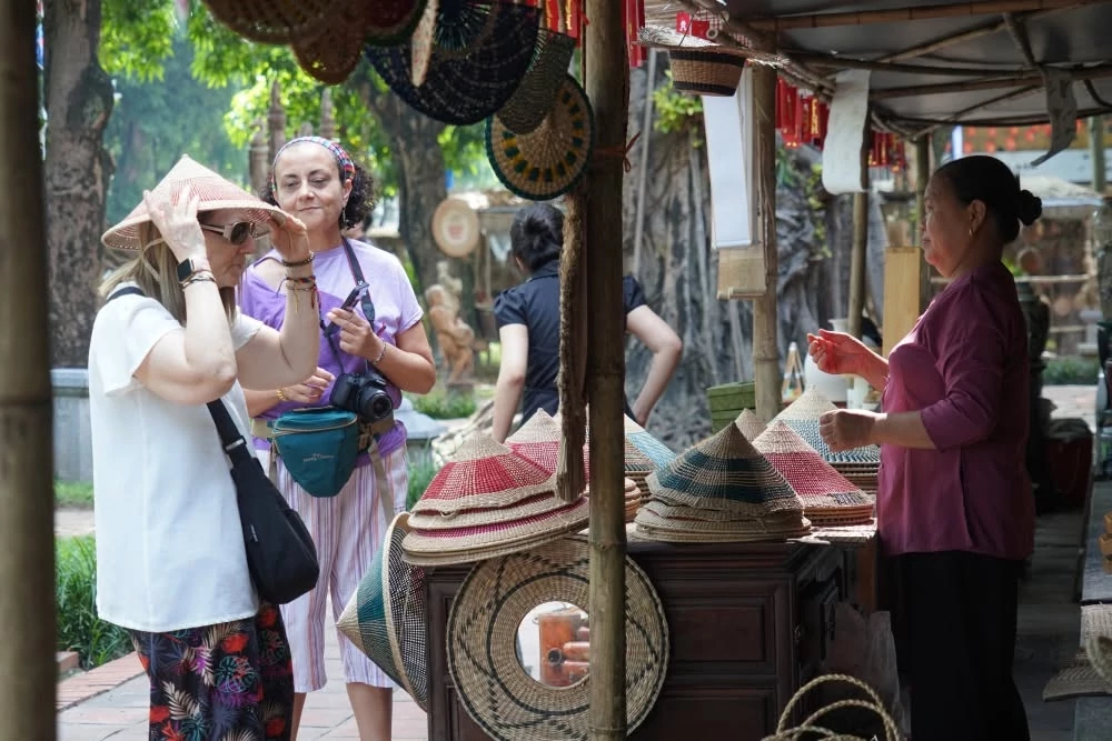 Du lịch Hà Nội: Sở hữu “kho báu” di sản, làm gì để giữ chân du khách? Du lịch Hà Nội: Sở hữu “kho báu” di sản, làm gì để giữ chân du khách?