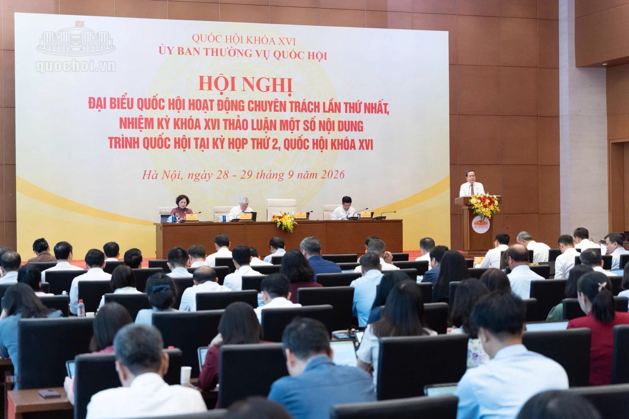 "Làm luật để tháo gỡ điểm nghẽn, khơi thông nguồn lực, mở đường cho phát triển"