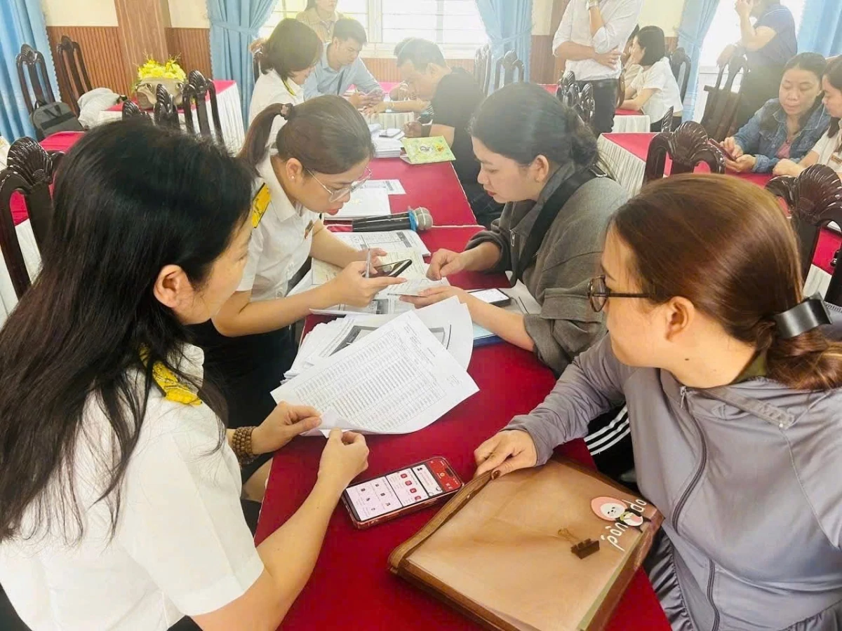 thuế SDĐPNN đối với nhà chung cư là nghĩa vụ tài chính bắt buộc của tổ chức, hộ gia đình, cá nhân có quyền sử dụng đất gắn với căn hộ chung cư. Ảnh: Thuế cơ sở 2 TP. Đà Nẵng