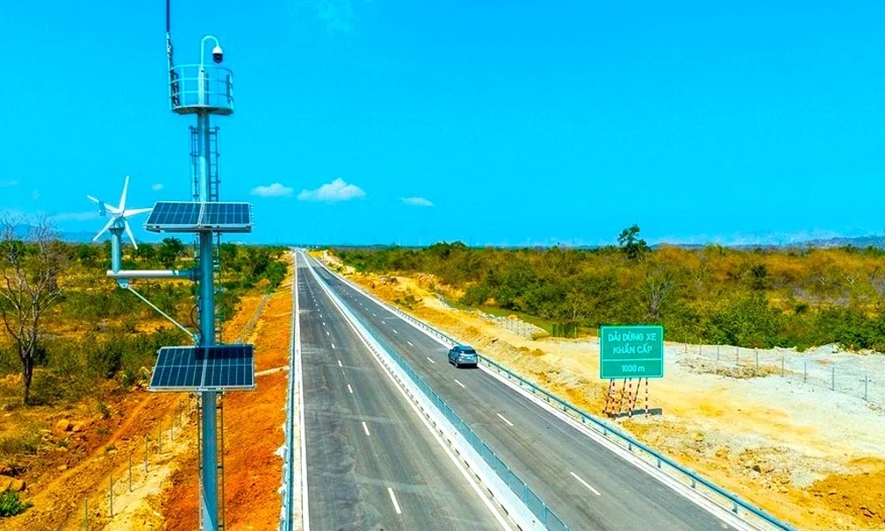 Khơi thông dòng vốn dài hạn cho các dự án đường bộ cao tốc