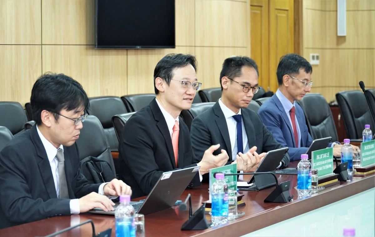 Phát triển chứng chỉ lưu ký để mở rộng kết nối thị trường vốn Phát triển chứng chỉ lưu ký để mở rộng kết nối thị trường vốn