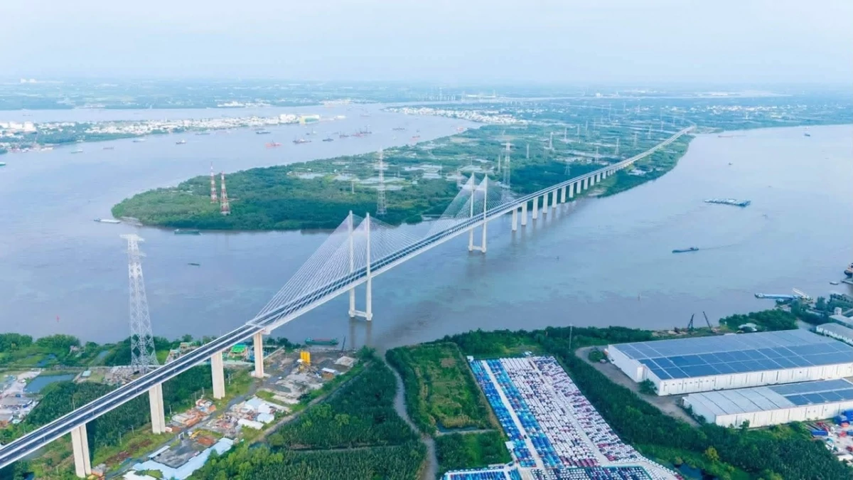 Thông xe cao tốc Bến Lức - Long Thành, rút ngắn hành trình Đông – Tây Nam Bộ Thông xe cao tốc Bến Lức - Long Thành, rút ngắn hành trình Đông – Tây Nam Bộ