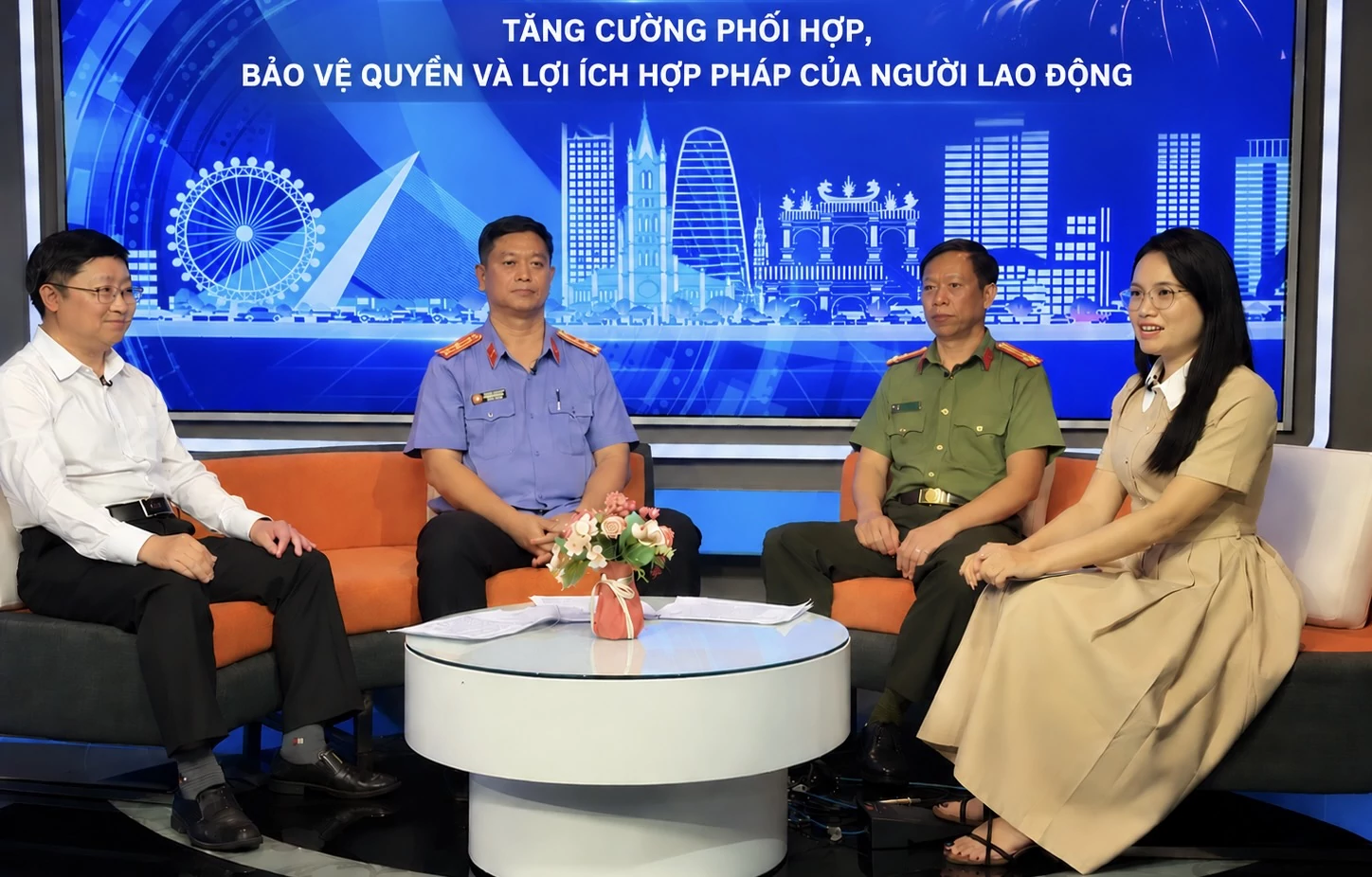 Phía sau khoản nợ BHXH, BHYT là cuộc sống khốn khó của người lao động