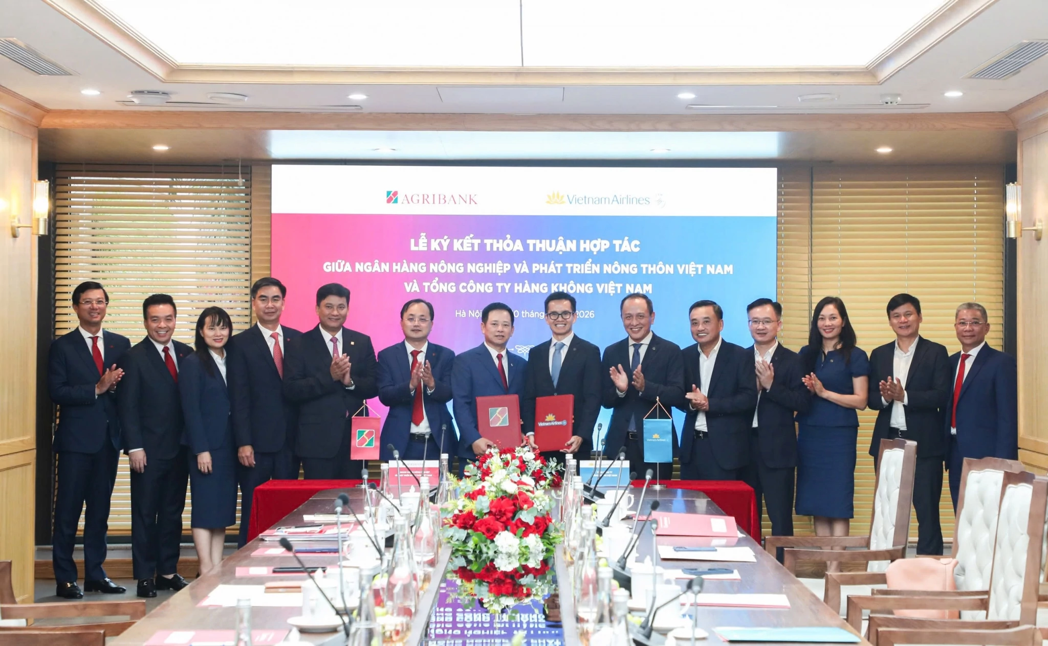 Agribank và Vietnam Airlines mở rộng kết nối tài chính - hàng không