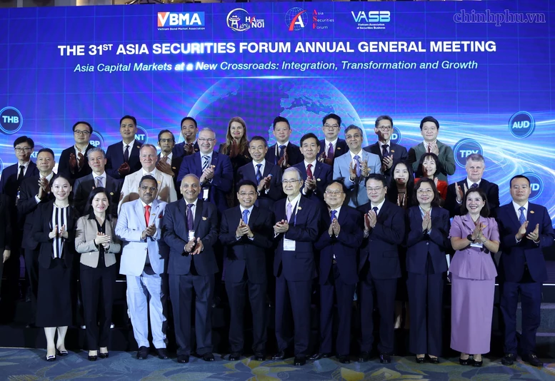 Việt Nam hướng tới đáp ứng tiêu chí nâng hạng của MSCI, lên nhóm mới nổi bậc cao của FTSE Việt Nam hướng tới đáp ứng tiêu chí nâng hạng của MSCI, lên nhóm mới nổi bậc cao của FTSE