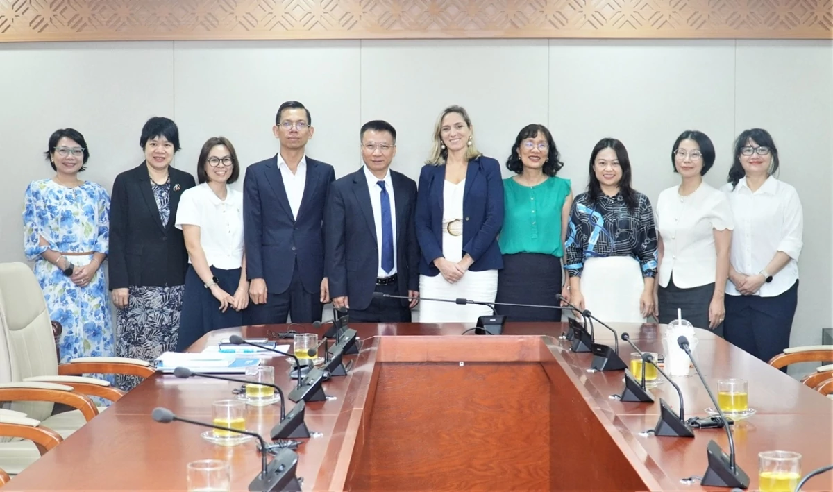 UBCKNN và IFC thúc đẩy hợp tác phát triển thị trường vốn, các-bon UBCKNN và IFC thúc đẩy hợp tác phát triển thị trường vốn, các-bon