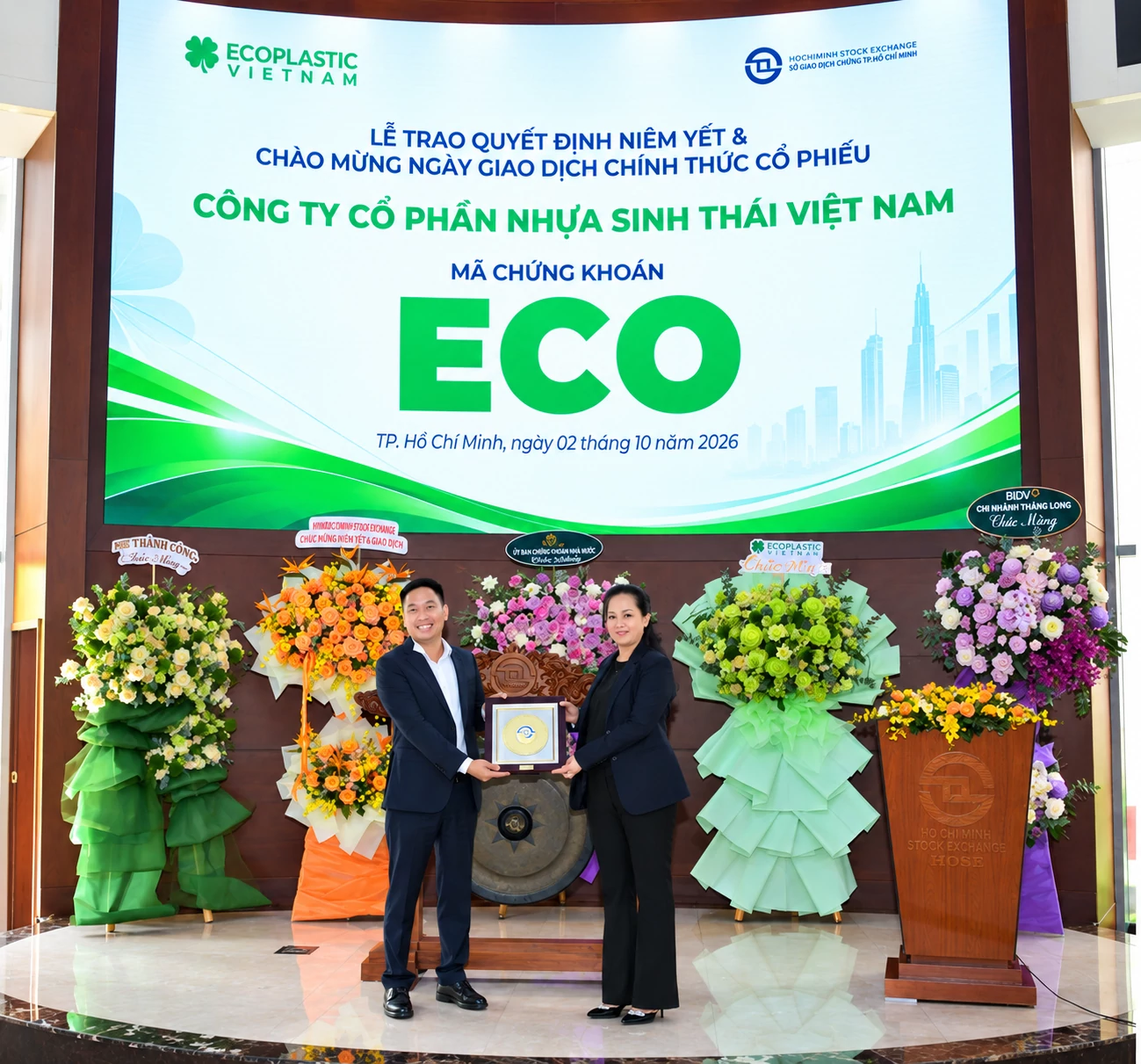 Cổ phiếu ECO của Nhựa Sinh thái Việt Nam chính thức niêm yết trên HoSE Cổ phiếu ECO của Nhựa Sinh thái Việt Nam chính thức niêm yết trên HoSE