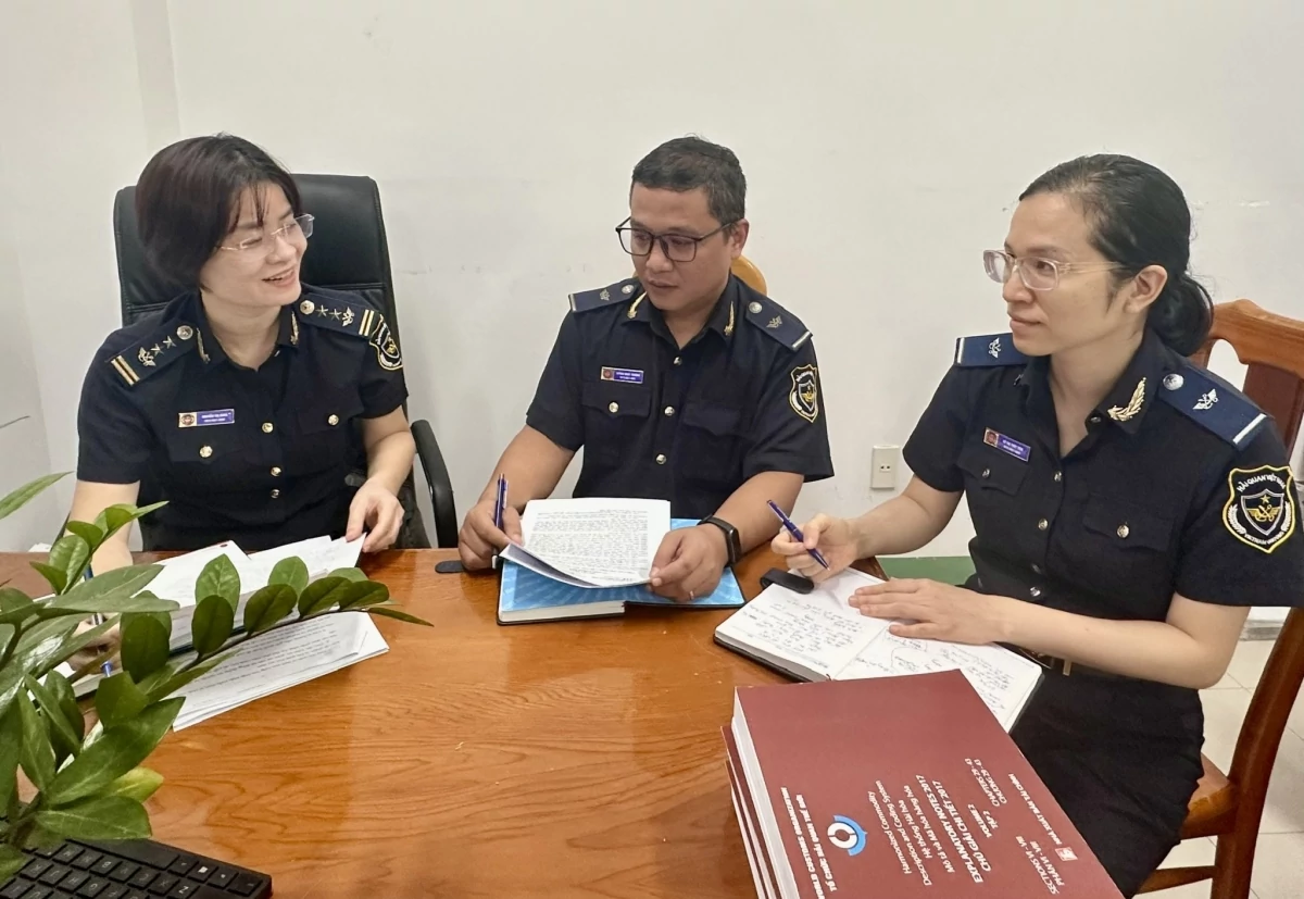 Hải quan khu vực XIII: Sàng lọc kĩ, lựa chọn đúng trong kiểm tra sau thông quan