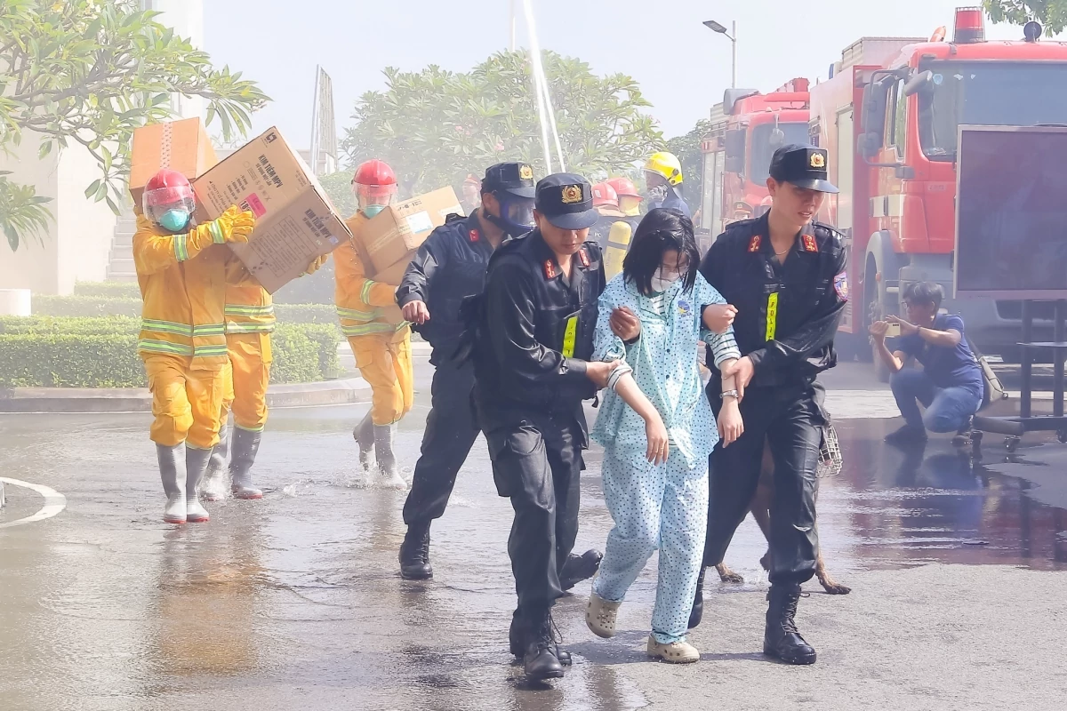 Chủ động thoát nạn, cứu người trong tình huống cháy tại cơ sở y tế
