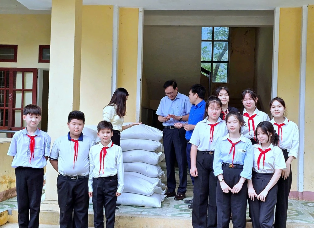 Bảo đảm an toàn hàng dự trữ, sẵn sàng xuất cấp trong mùa mưa bão Bảo đảm an toàn hàng dự trữ, sẵn sàng xuất cấp trong mùa mưa bão