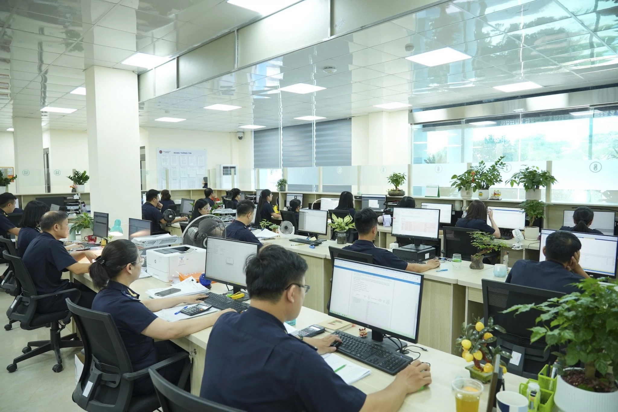 Thực hiện thủ tục qua Cổng thông tin một cửa quốc gia theo mô hình chính quyền mới