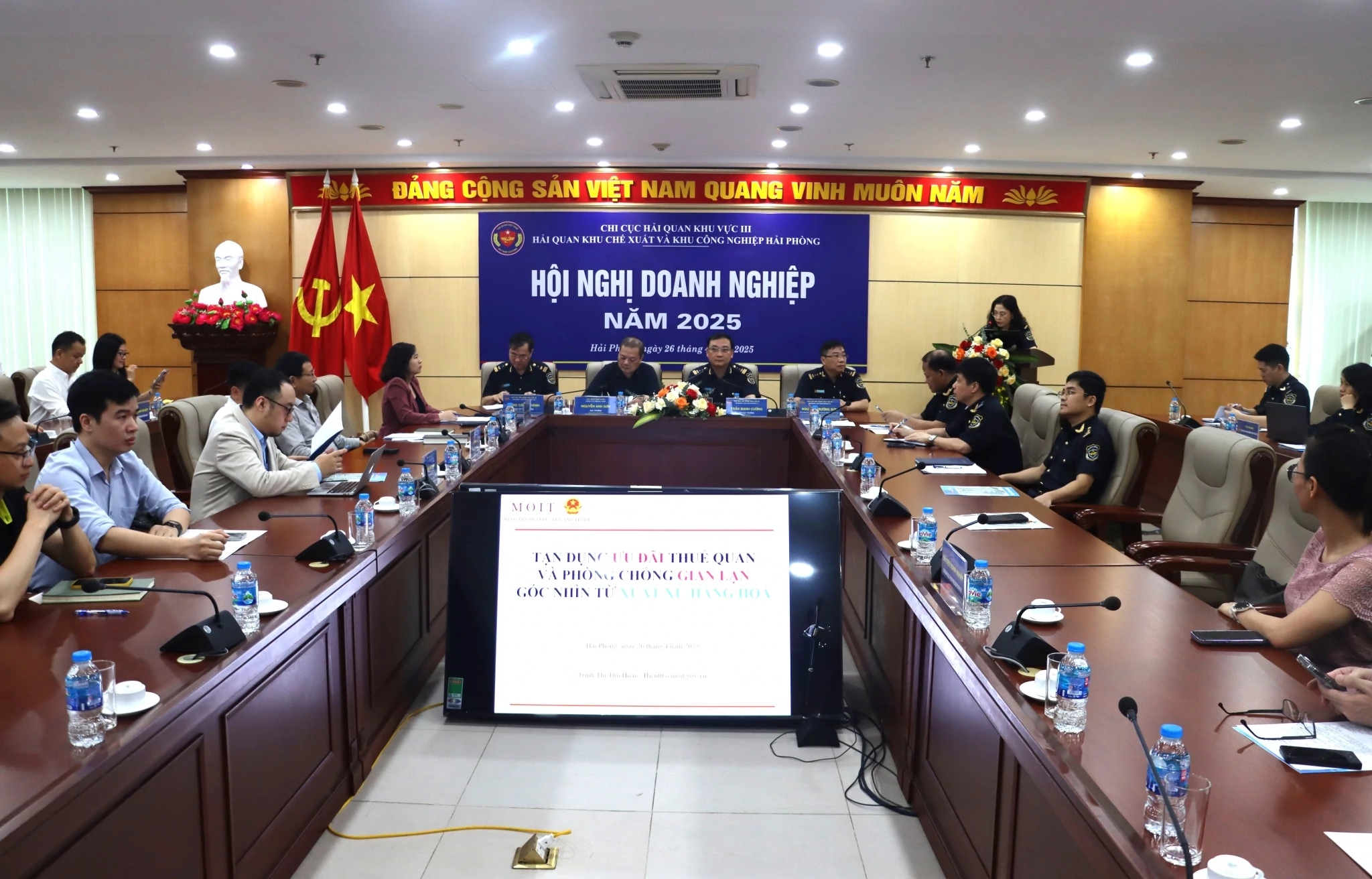 Hải quan khu vực III đồng hành cùng doanh nghiệp tận dụng hiệu quả FTA