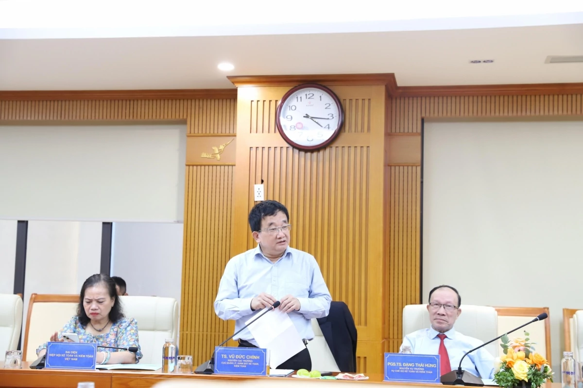 Nâng tầm vai trò kế toán, kiểm toán trong giai đoạn phát triển mới Nâng tầm vai trò kế toán, kiểm toán trong giai đoạn phát triển mới