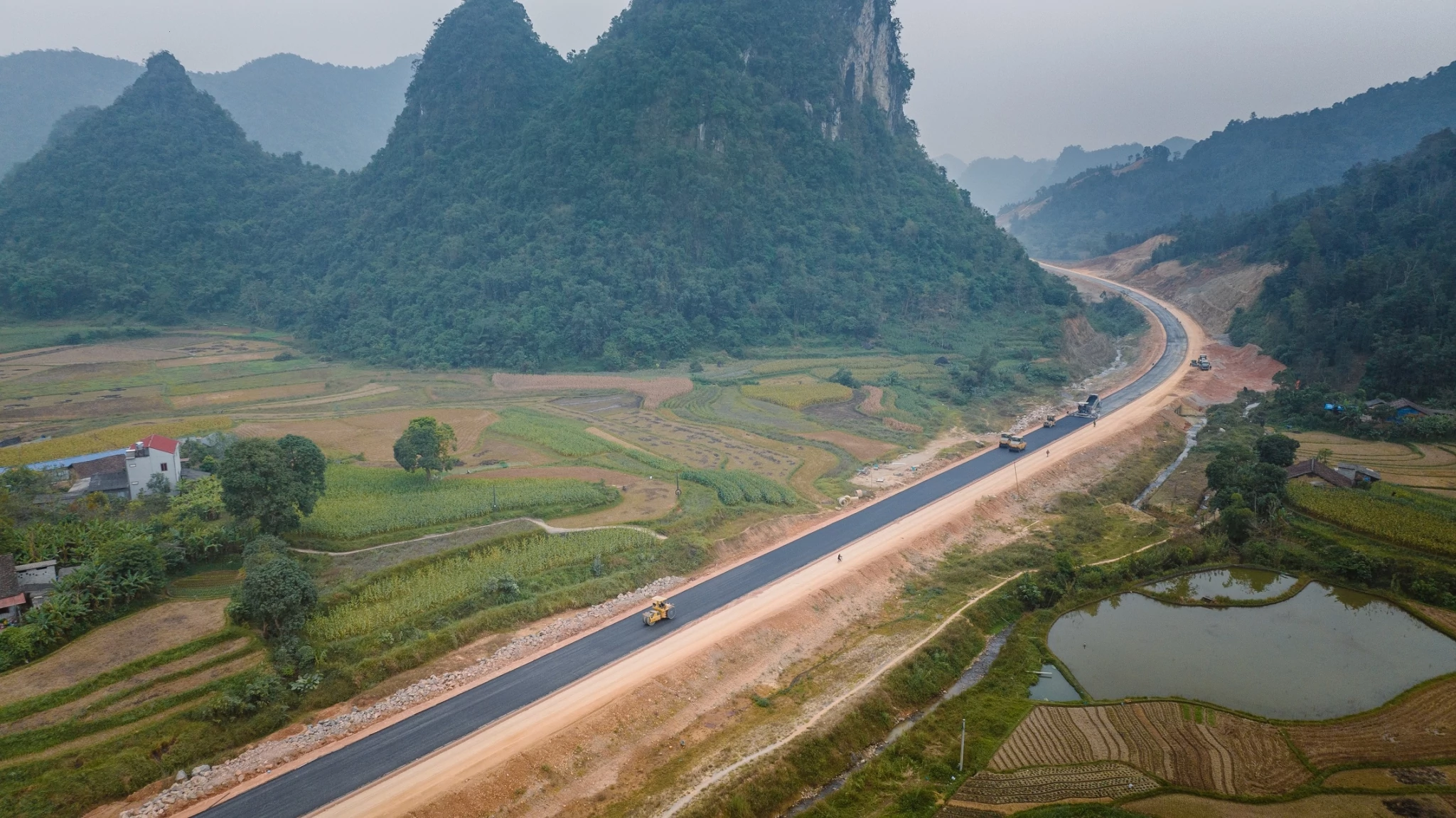 Đầu tư công 