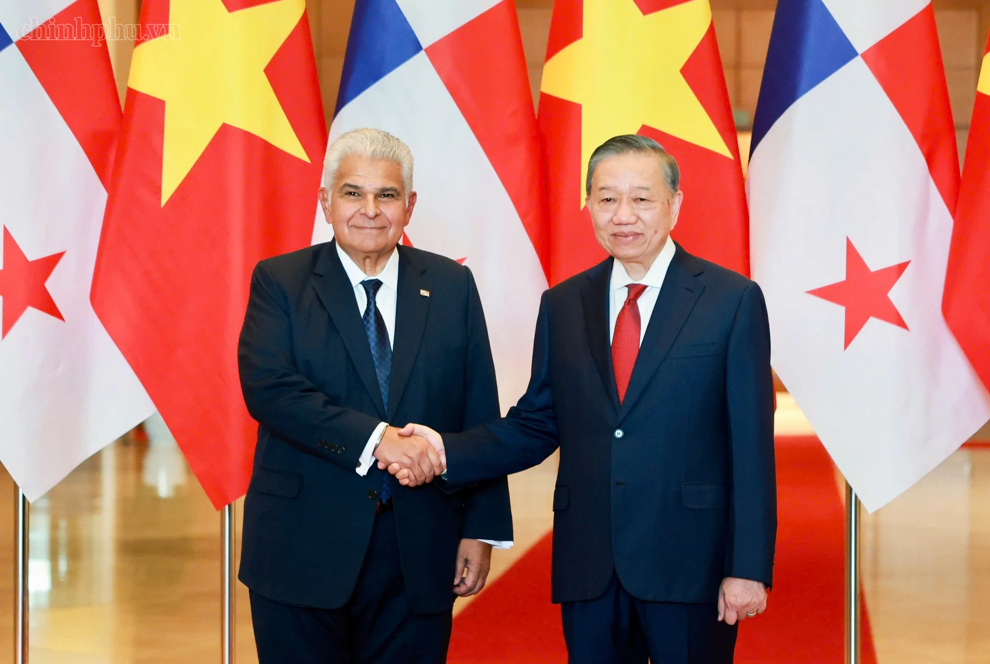 Tổng Bí thư, Chủ tịch nước Tô Lâm và Tổng thống nước Cộng hòa Panama José Raúl Mulino - Ảnh: chinhphu.vn/Nhật Bắc