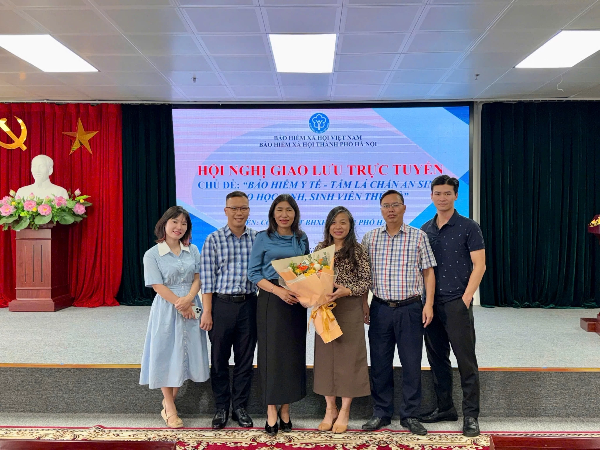 Giải đáp chính sách bảo hiểm y tế năm học mới cho học sinh, sinh viên Thủ đô