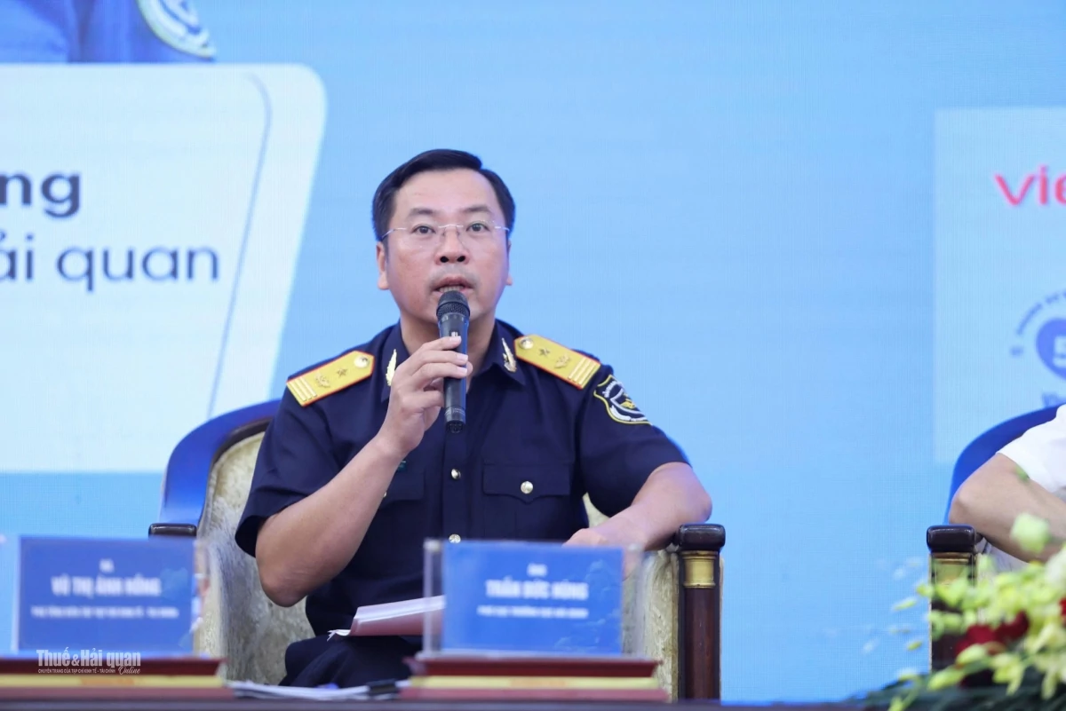 Theo ông Trần Đức Hùng, quản lý thuế đối với hàng hóa xuất nhập khẩu ngày càng cần sự phối hợp giữa nhiều cơ quan, thay vì chỉ dựa vào thông tin do cơ quan Hải quan trực tiếp thu thập trong quá trình làm thủ tục. Ảnh: Thanh Hằng