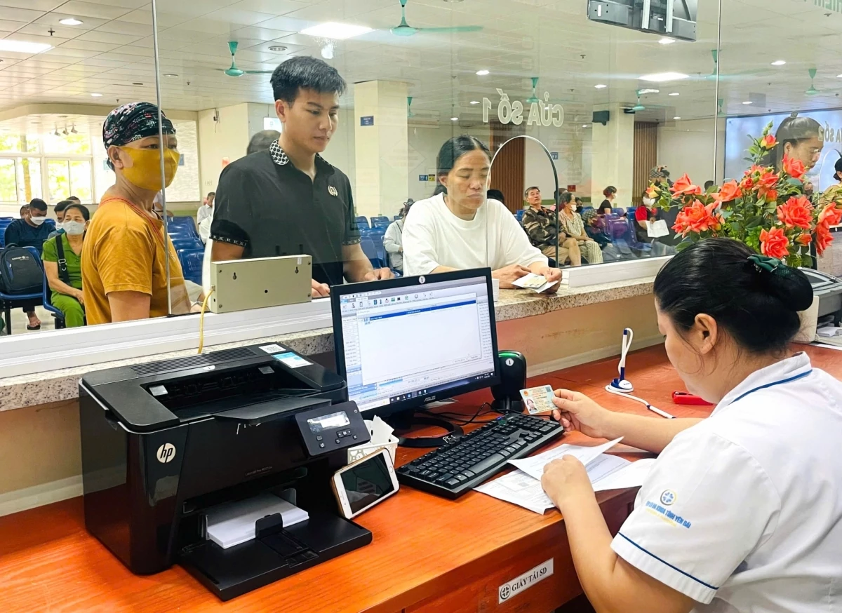 Chuyển đổi số Bảo hiểm xã hội Lào Cai: Tiện ích đến gần hơn với người dân