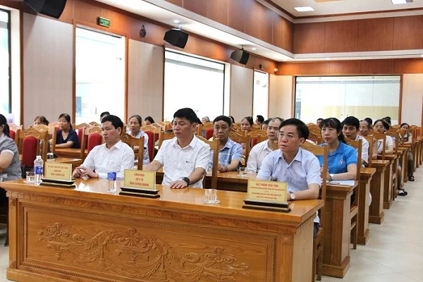 Bảo hiểm xã hội tỉnh Tuyên Quang thi đua thực hiện thắng lợi mục tiêu tăng trưởng 2 con số