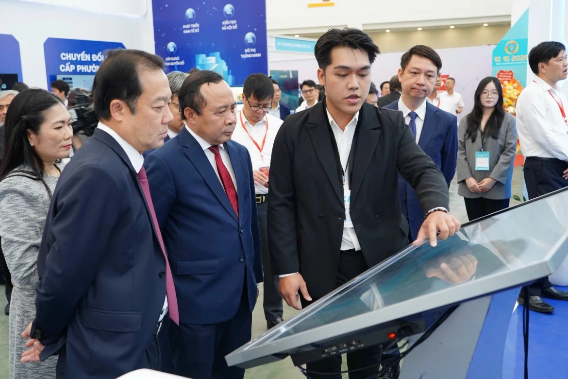 Chuyển đổi số phải tạo ra giá trị kinh tế đo đếm được Chuyển đổi số phải tạo ra giá trị kinh tế đo đếm được