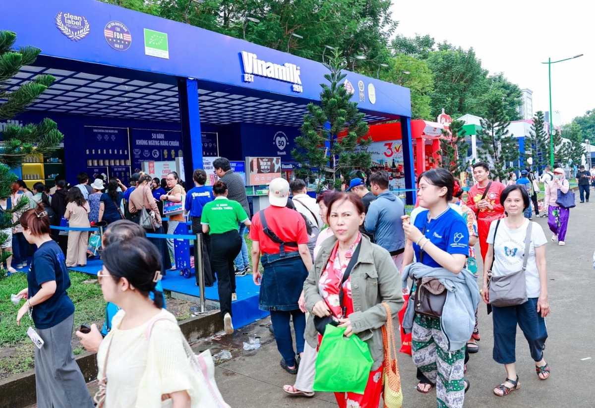 Niềm tin người tiêu dùng Vinamilk Vinamilk và bài toán giữ niềm tin người tiêu dùng qua nhiều thế hệ