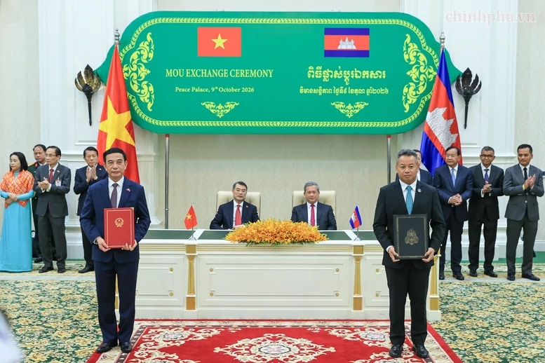 Việt Nam – Campuchia trao đổi nhiều văn kiện hợp tác quan trọng