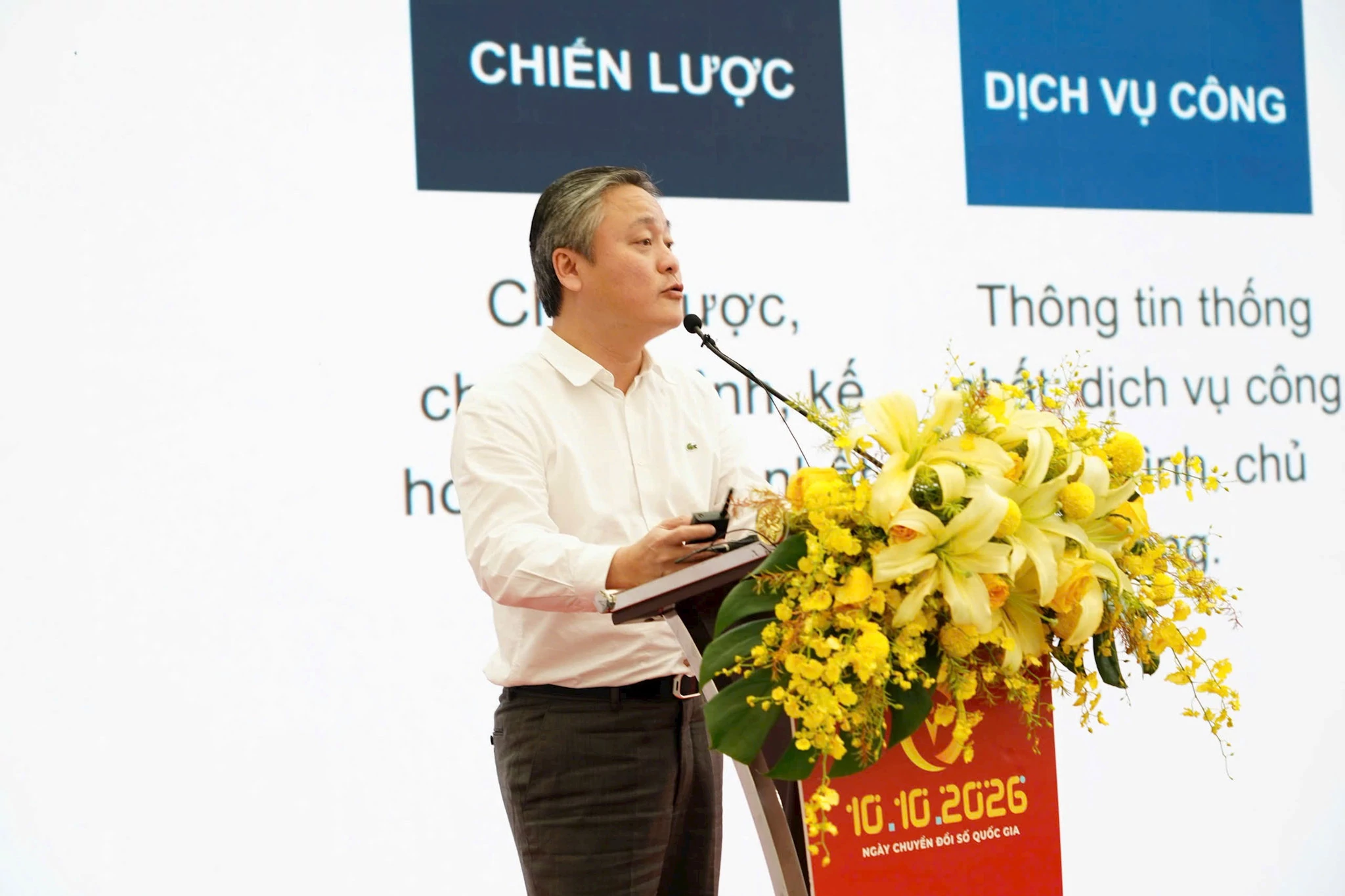 Chuyển đổi số hướng tới dịch vụ công chủ động, dữ liệu khai báo một lần Chuyển đổi số hướng tới dịch vụ công chủ động, dữ liệu khai báo một lần