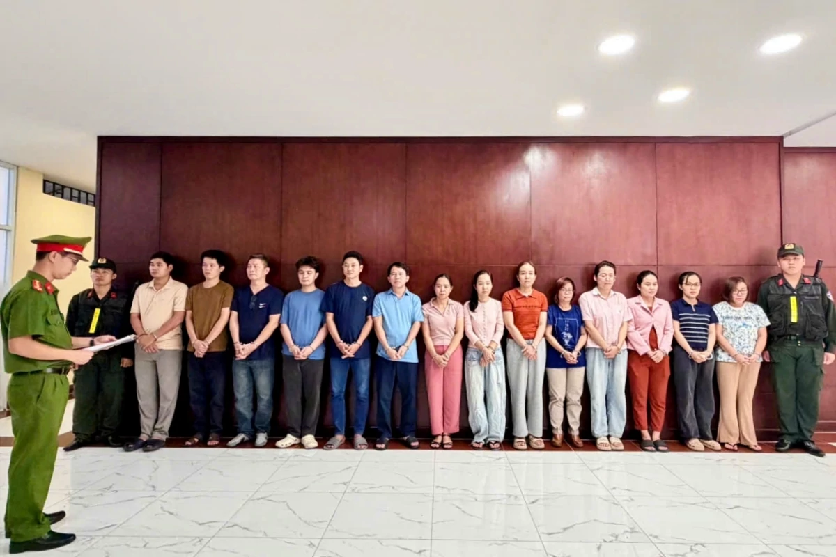 Khởi tố 21 bị can mua bán trái phép hóa đơn, giả mạo trong công tác
