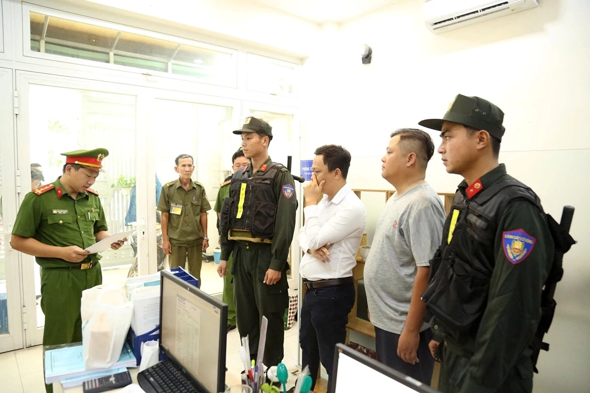 Khởi tố 21 bị can mua bán trái phép hóa đơn, giả mạo trong công tác