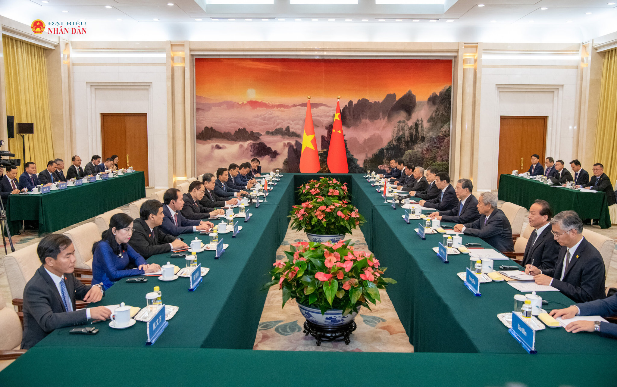 Chủ tịch Quốc hội Trần Thanh Mẫn hội kiến Chủ tịch Chính hiệp Trung Quốc Vương Hộ Ninh.3
