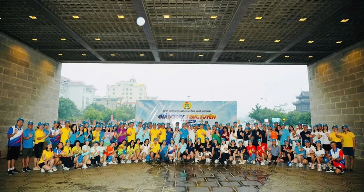 Giải chạy đã tạo thêm không gian kết nối đoàn viên, khuyến khích rèn luyện sức khỏe và lan tỏa tinh thần đoàn kết. Giải chạy đã tạo thêm không gian kết nối đoàn viên, khuyến khích rèn luyện sức khỏe và lan tỏa tinh thần đoàn kết.