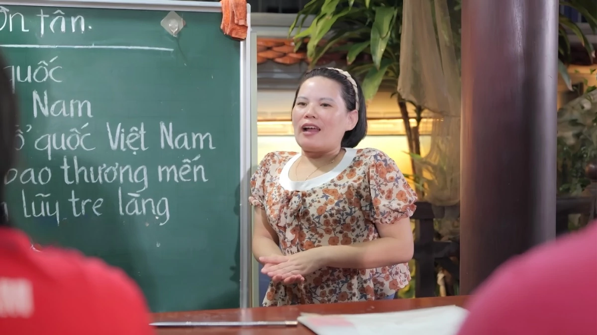 Chị Đỗ Thị Huế dành 15 năm đồng hành cùng người khuyết tật, giúp các thành viên có thêm sự tự tin và chủ động hơn trong cuộc sống. Nguồn: THNĐ
