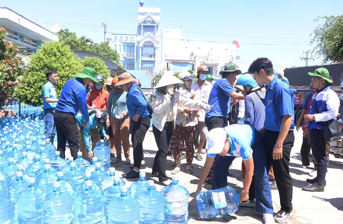 Doanh nhân Võ Đăng Linh và hành trình đưa nước uống thương hiệu Việt đến gần cộng đồng