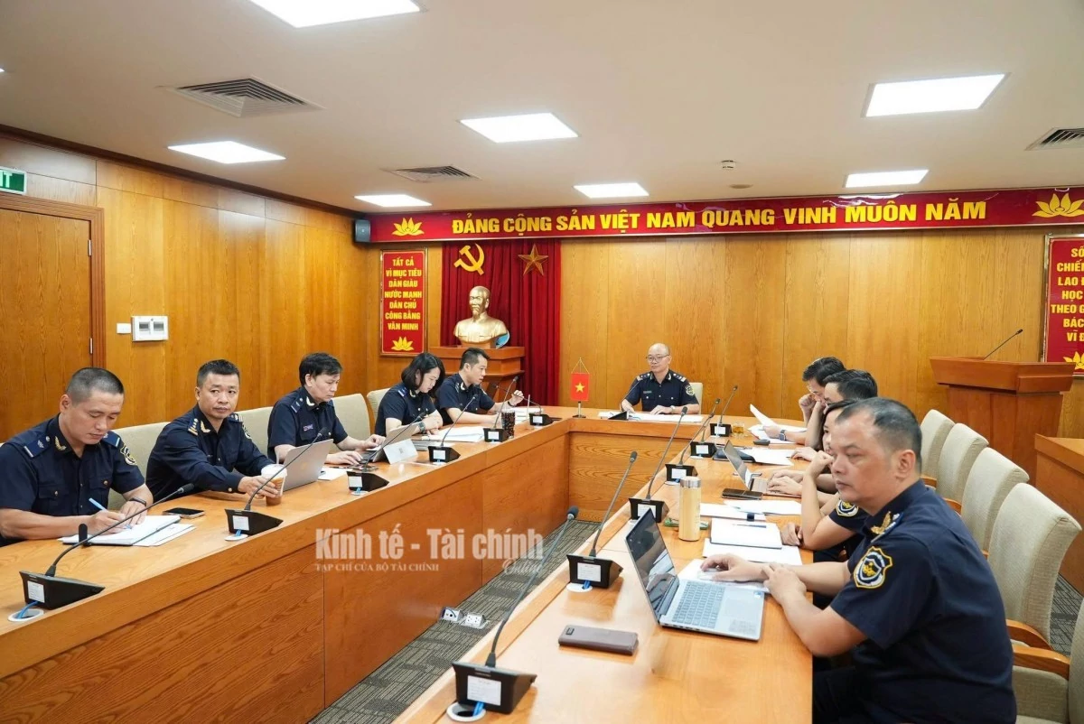 Đại diện Hải quan Việt Nam, ông Nguyễn Anh Tài, Phó Trưởng ban Giám sát quản lý về hải quan, chủ trì cuộc họp với Hải quan Nam Ninh (Trung Quốc). Ảnh: Cục Hải quan