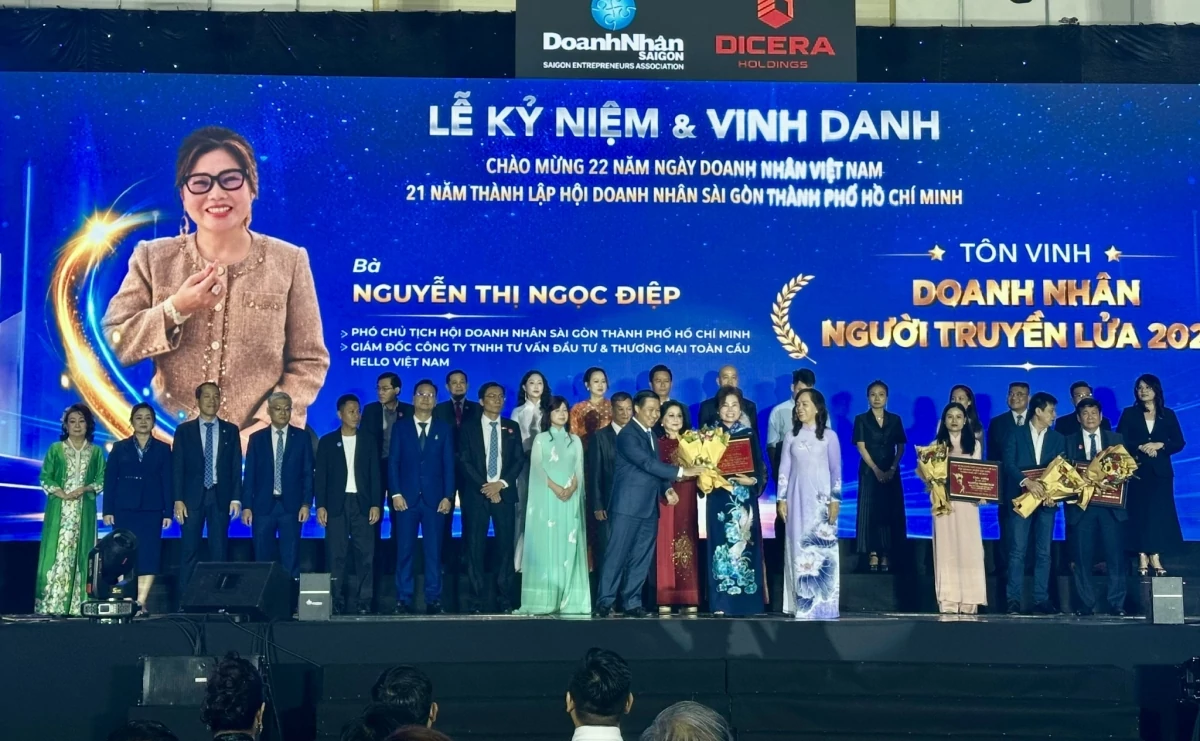 Hội Doanh nhân Sài Gòn TP. Hồ Chí Minh tôn vinh hơn 120 doanh nhân tiêu biểu